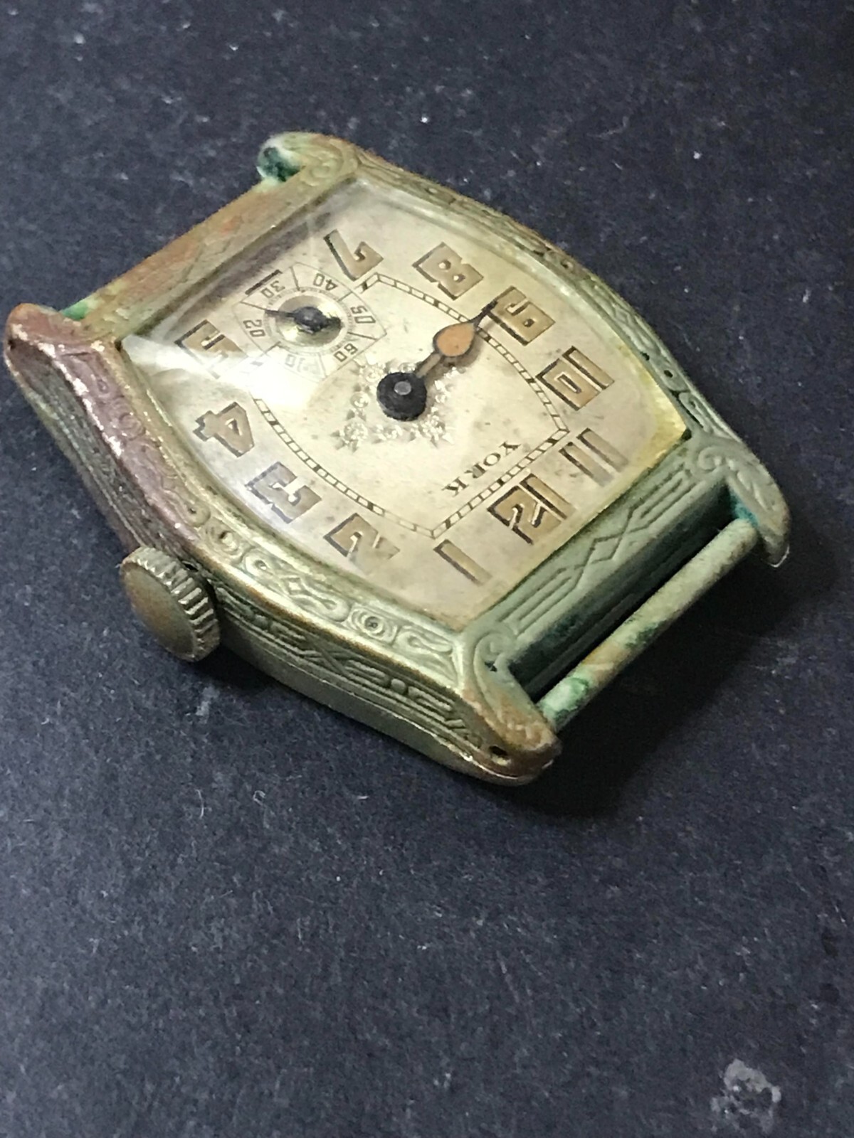 York Watch Co. Rare 29mm Swiss Windup Men’s Watch, RUN need Repair (Lot2003)