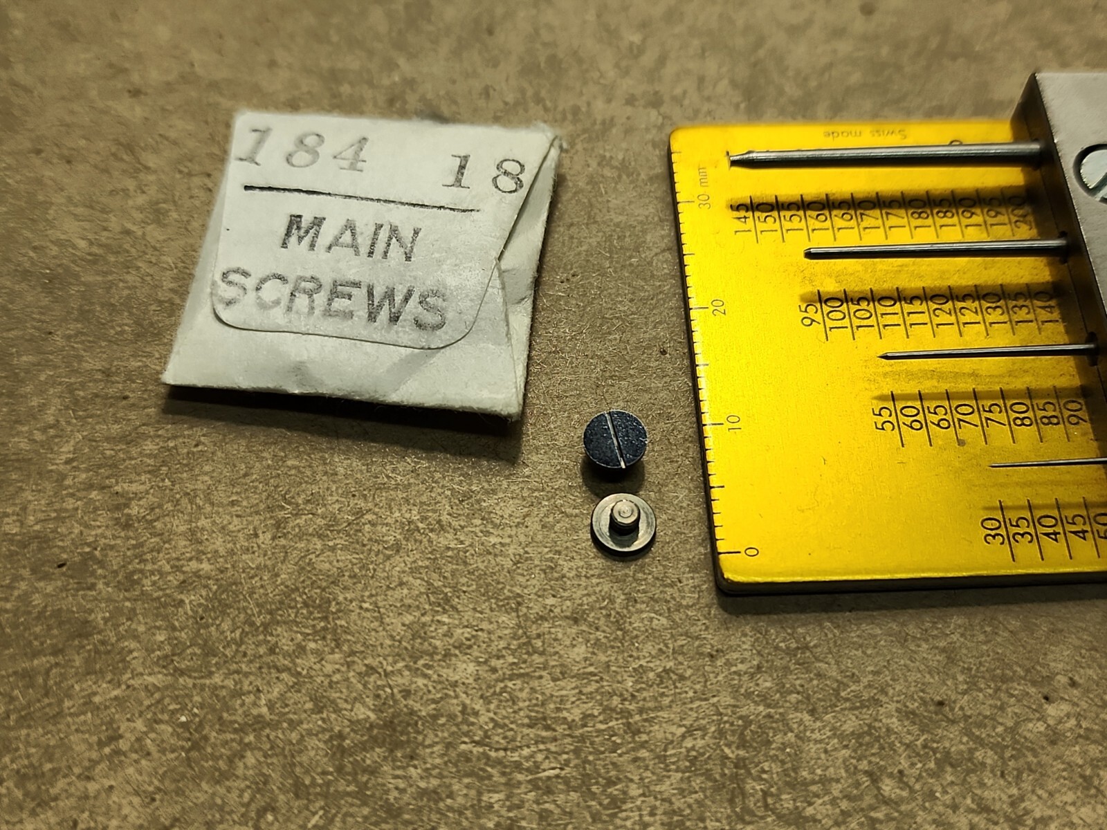 2 NOS Elgin 18s 5th & 7th Models, Grades 43 & 265 Main Screws P/N 184