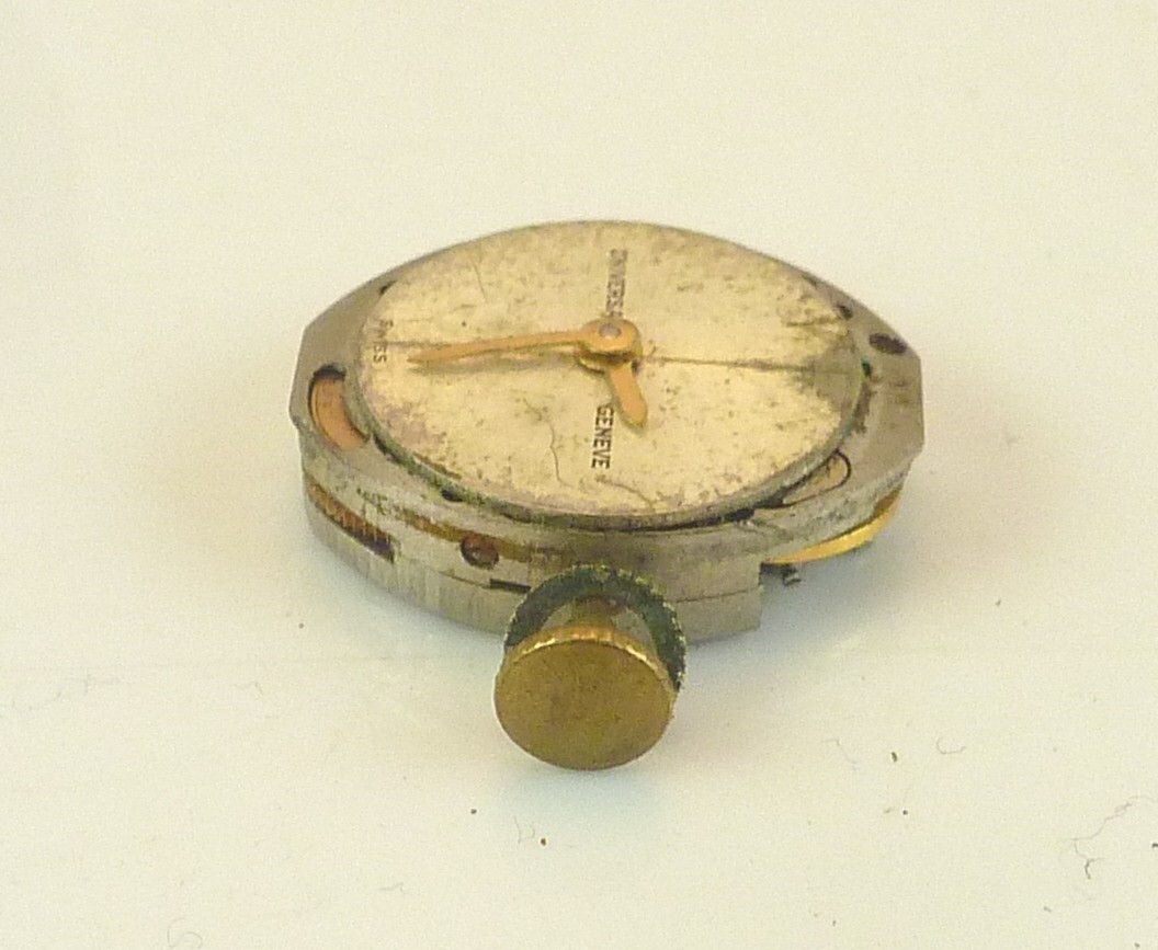Vintage Universal Geneve Wristwatch Movement – Parts / Repair