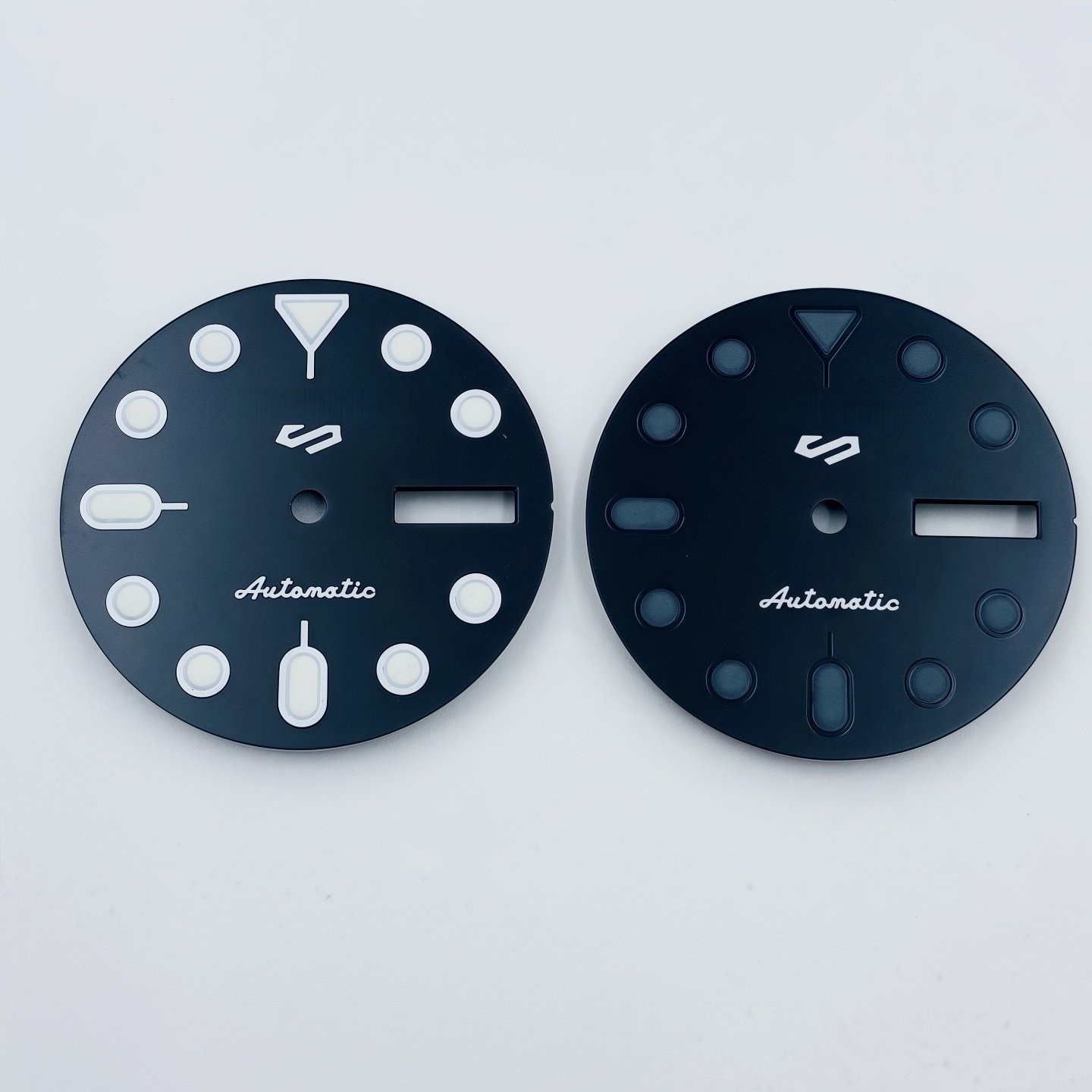 28.5mm Green Luminous Watch Dial Double Calendar for Nh36 Movement