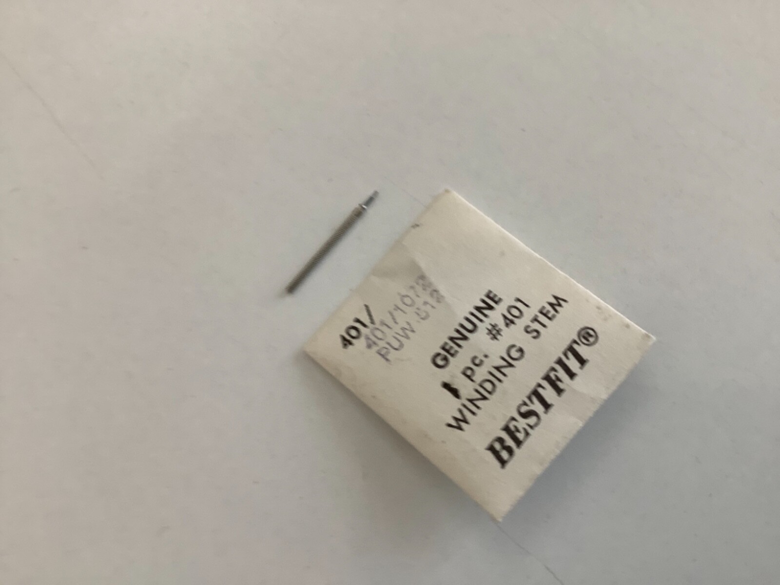 PUW 512 winding stem, NOS Watch part 401/1072 (1 piece)