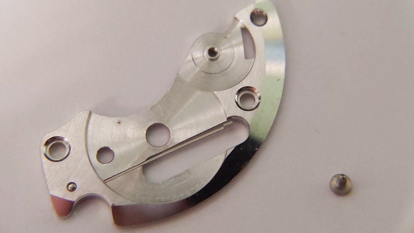 Lecoultre K866 BRIDGE and SCREW great condition, pre-owned for watch repair