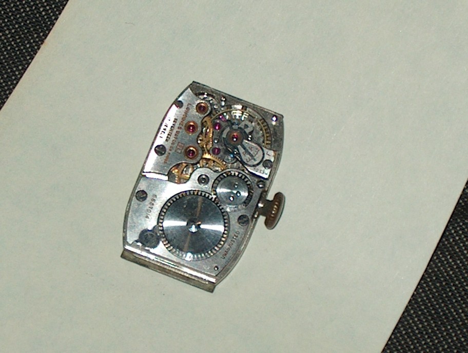 VINTAGE MENS LONGINES WATCH MOVEMENT, CAL 9L,PARTS RESTORE.LOT 33