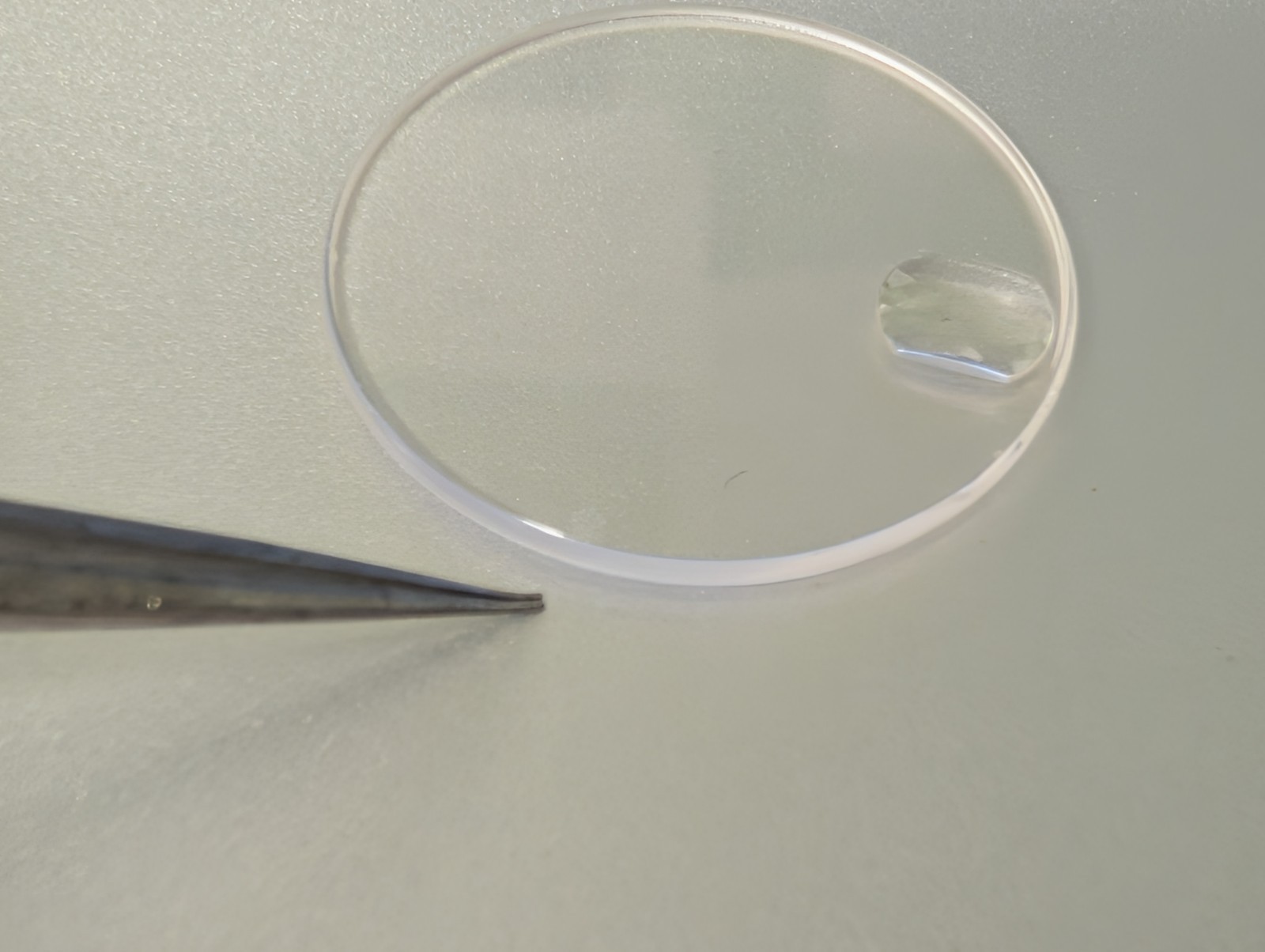 Genuine Rolex 25-246c Midsize Sapphire Crystal pre-owned, 25.3mm diameter Loupe