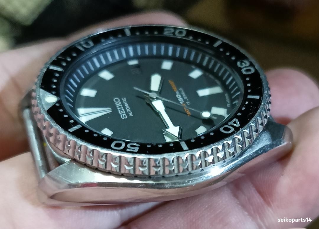 SEIKO 150m BLACK DIVER 7002-7001 YEAR 1996 FEB ALL ORIG HEAD -/+10 SPD ACCURACY