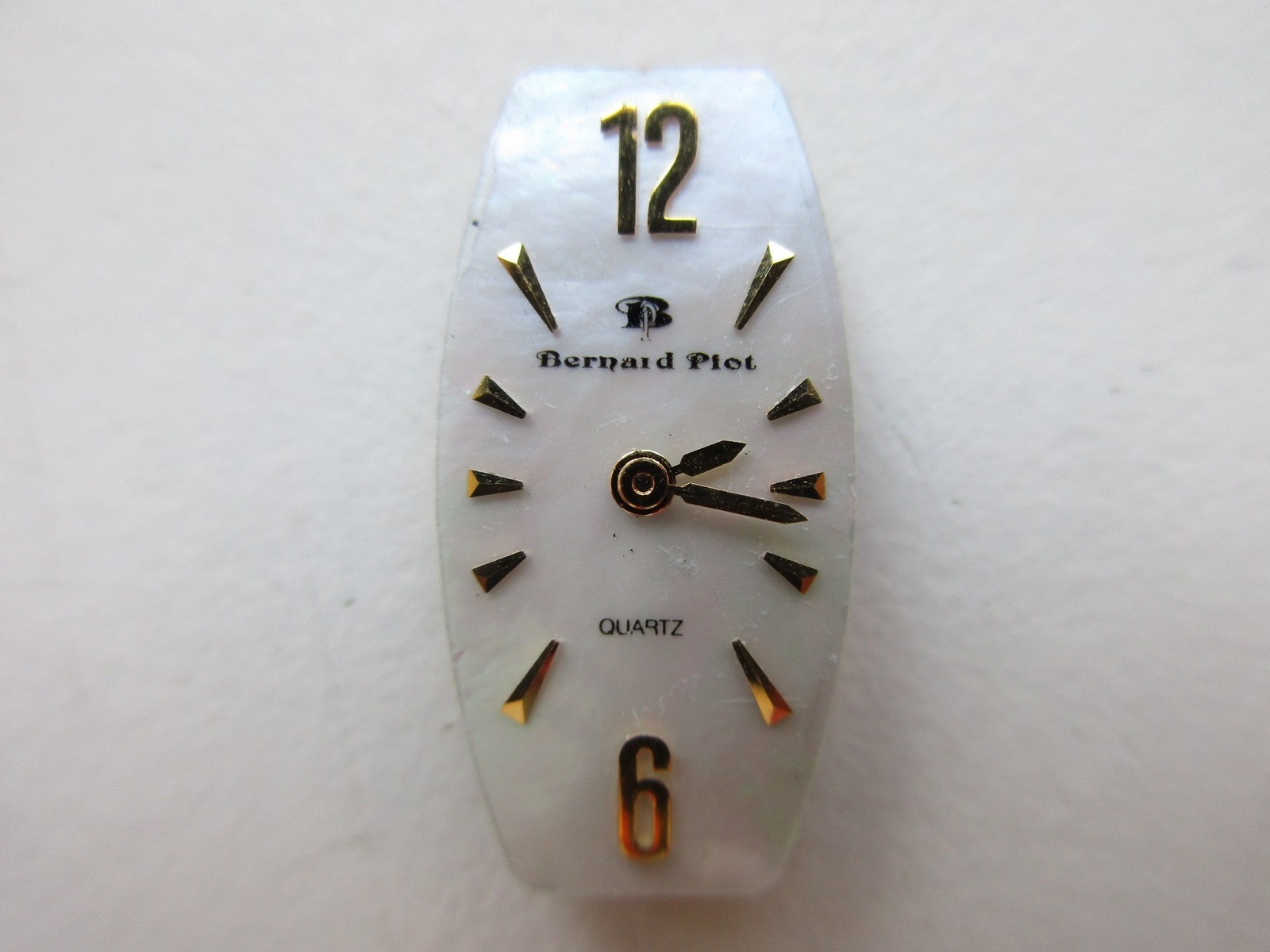 ETA cal. 280.002 Swiss quartz watch movement & dial – running