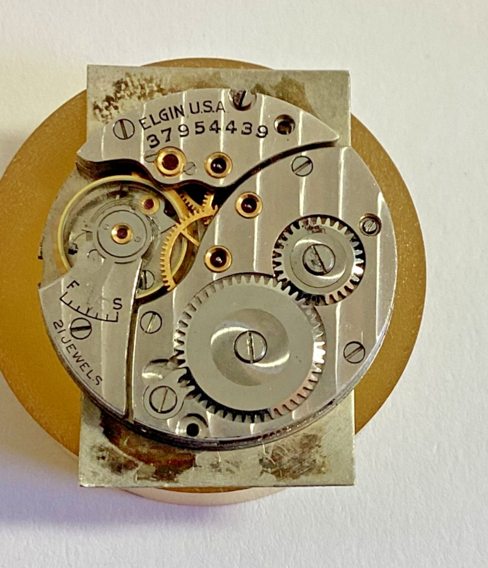 Vintage 1939 Elgin 8/0s Grade 531 21 Jewel Movement Runs Spare Parts Repair READ
