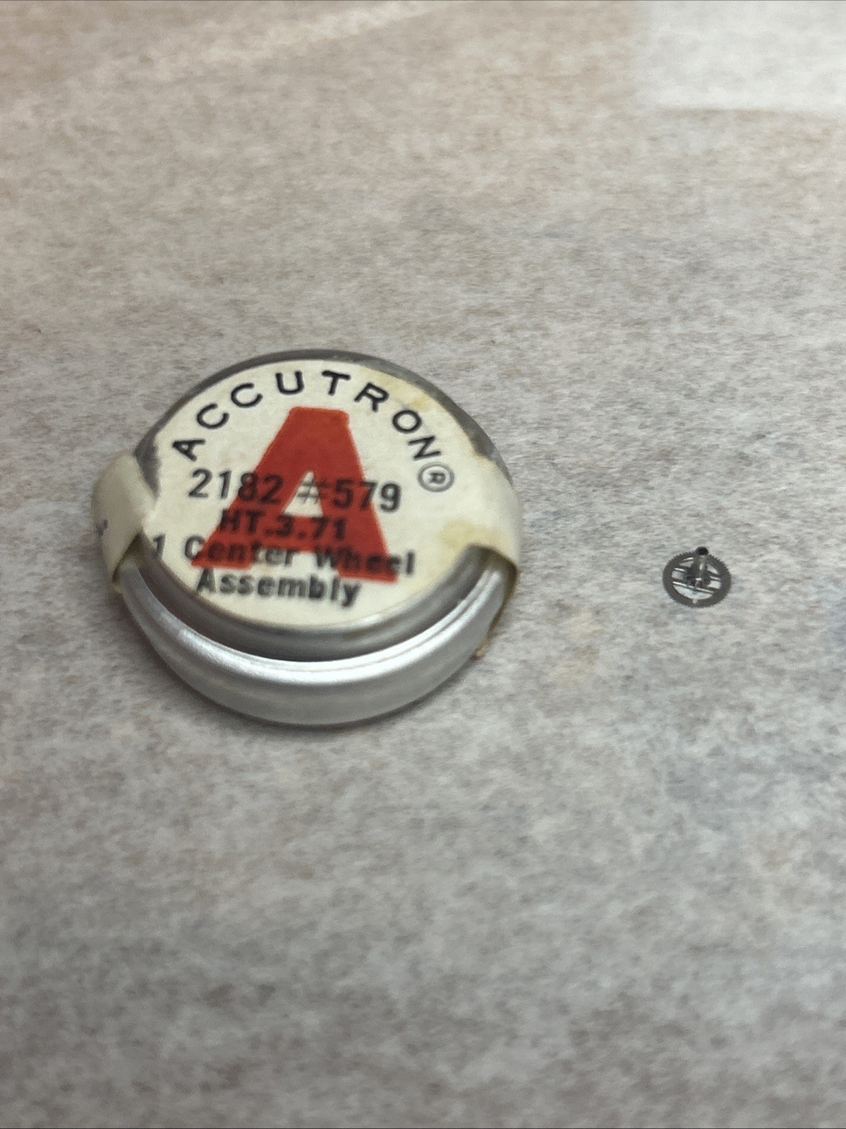 Accutron 218 Center Wheel Assembly #579 Ht 3.71