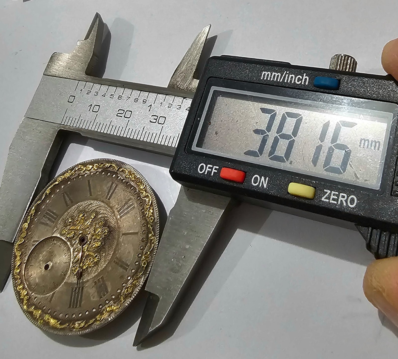 FLEURIER SILVER GOLD POCKET MOVEMENT WITH MALTIC CROSS – NUMBER 147 -…