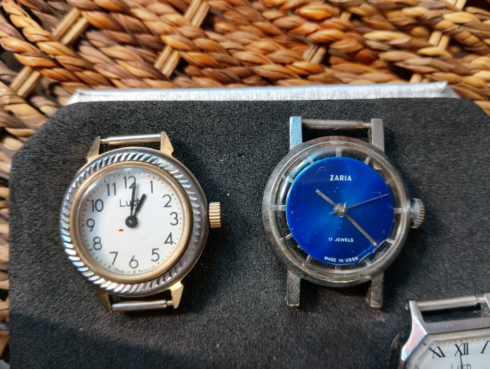 Lot of 5 WOMEN WATCHES Luch,zarja,slava Vintage/For Parts/Pepair.