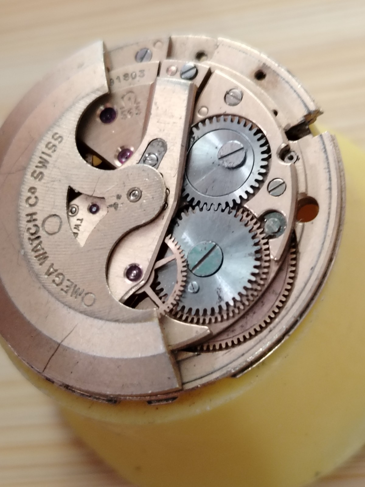Vintage OMEGA Cal 565 Automatic Movement For Project.