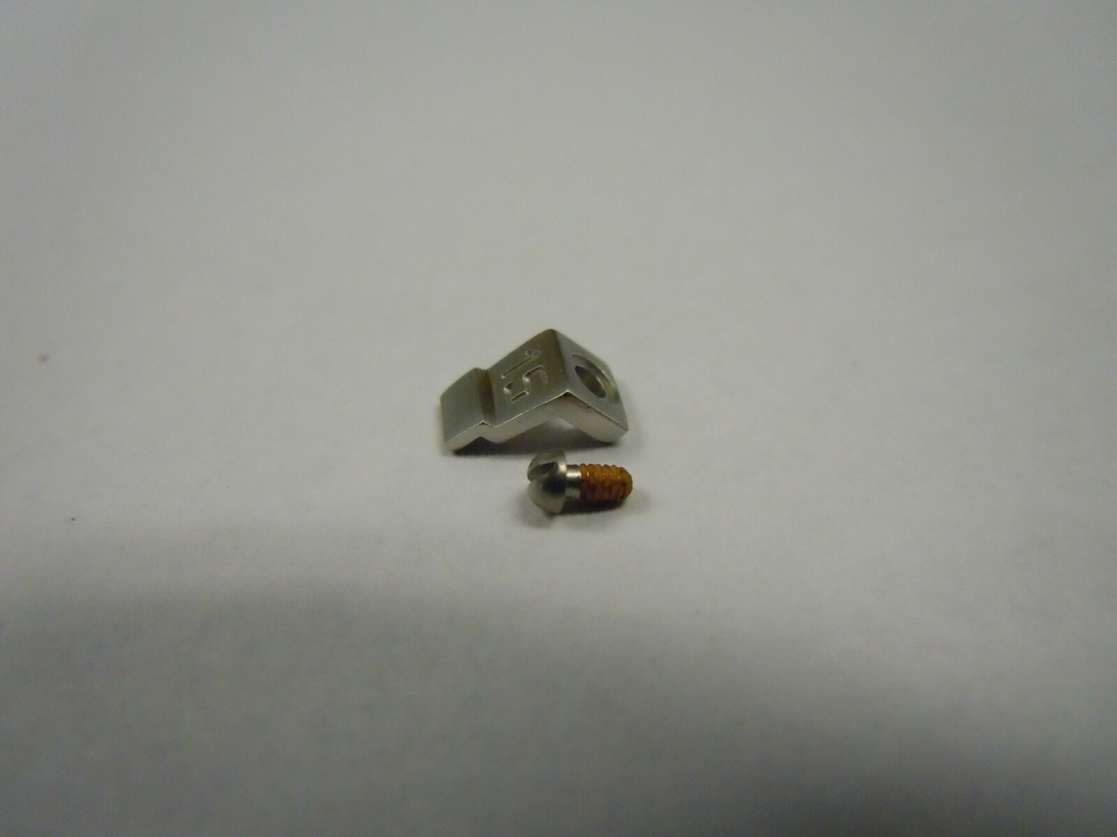 Genuine Breitling Bezel Rider 15 & Screw 62062,F65362,E75362 part 260.2034