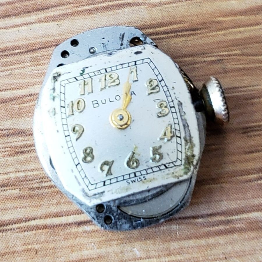 Bulova 6BO 1952 L2 BXW 17 Jewel Swiss Watch Mechanical Movement Vintage WP2