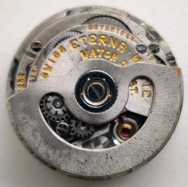 Vintage Eterna Matic 1401U 17 Jewels automatic movement Runs For Repair