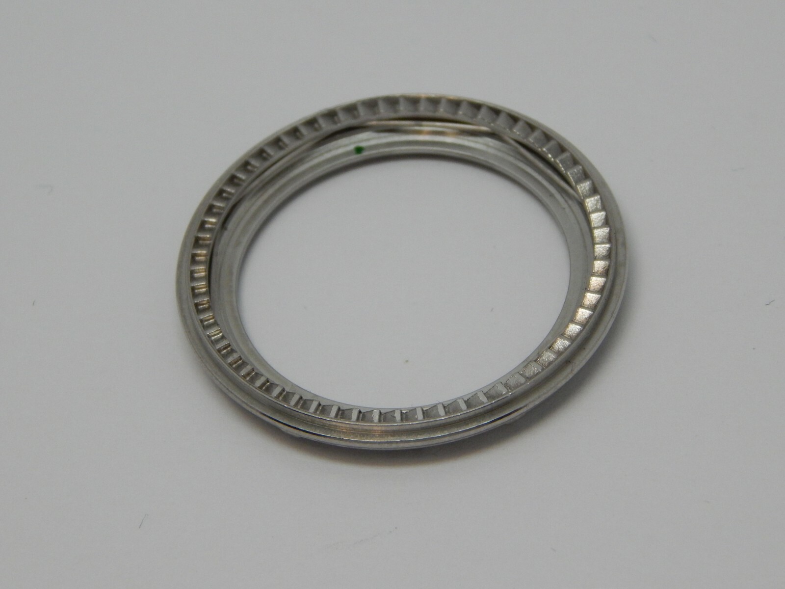 TAG HEUER Professional 4000 Series Watch Bezel & Retaining Spring 32.28mm 23.8mm