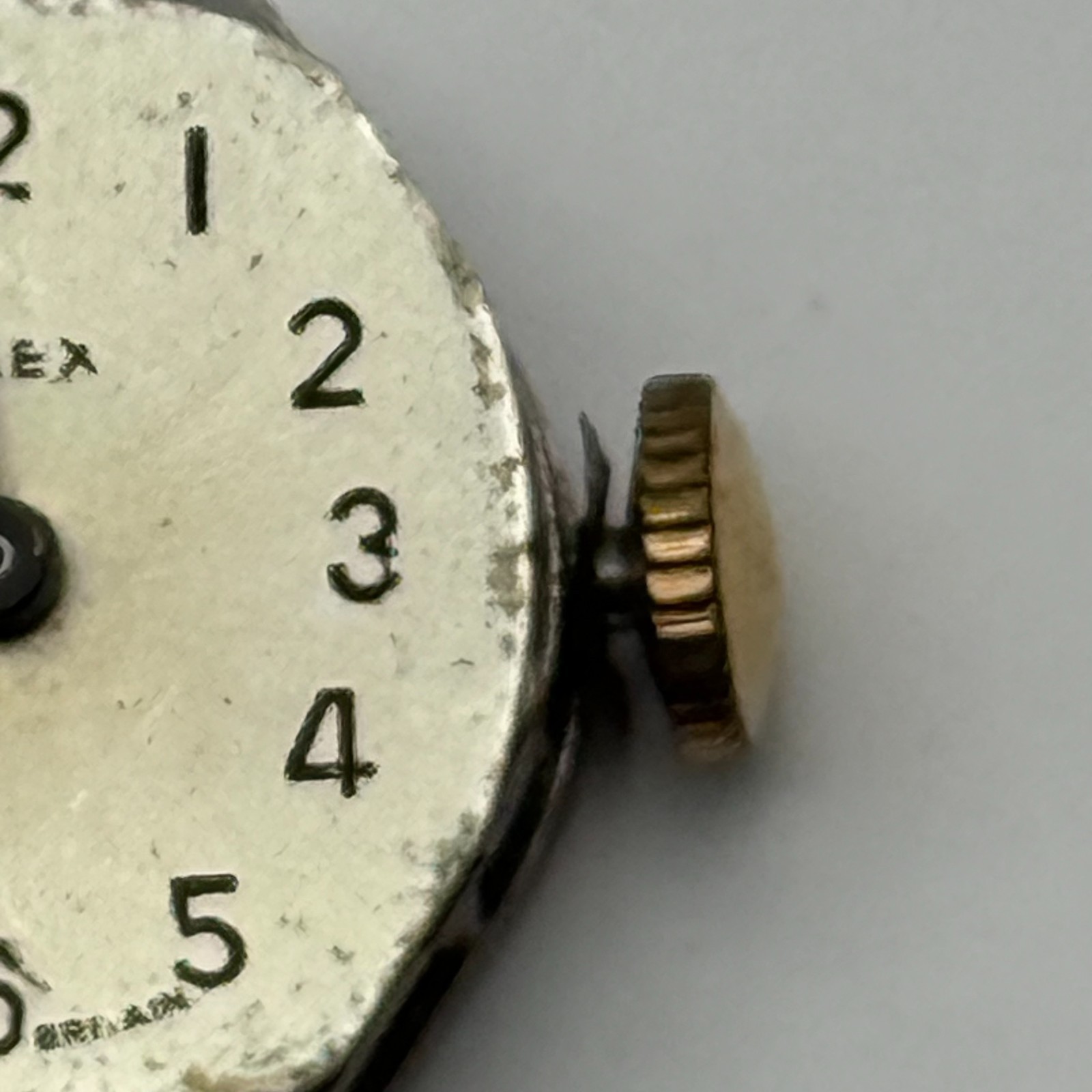 Timex 453 Watch Movement Great Britain Manual Wind Vintage Parts Repair 14.2mm
