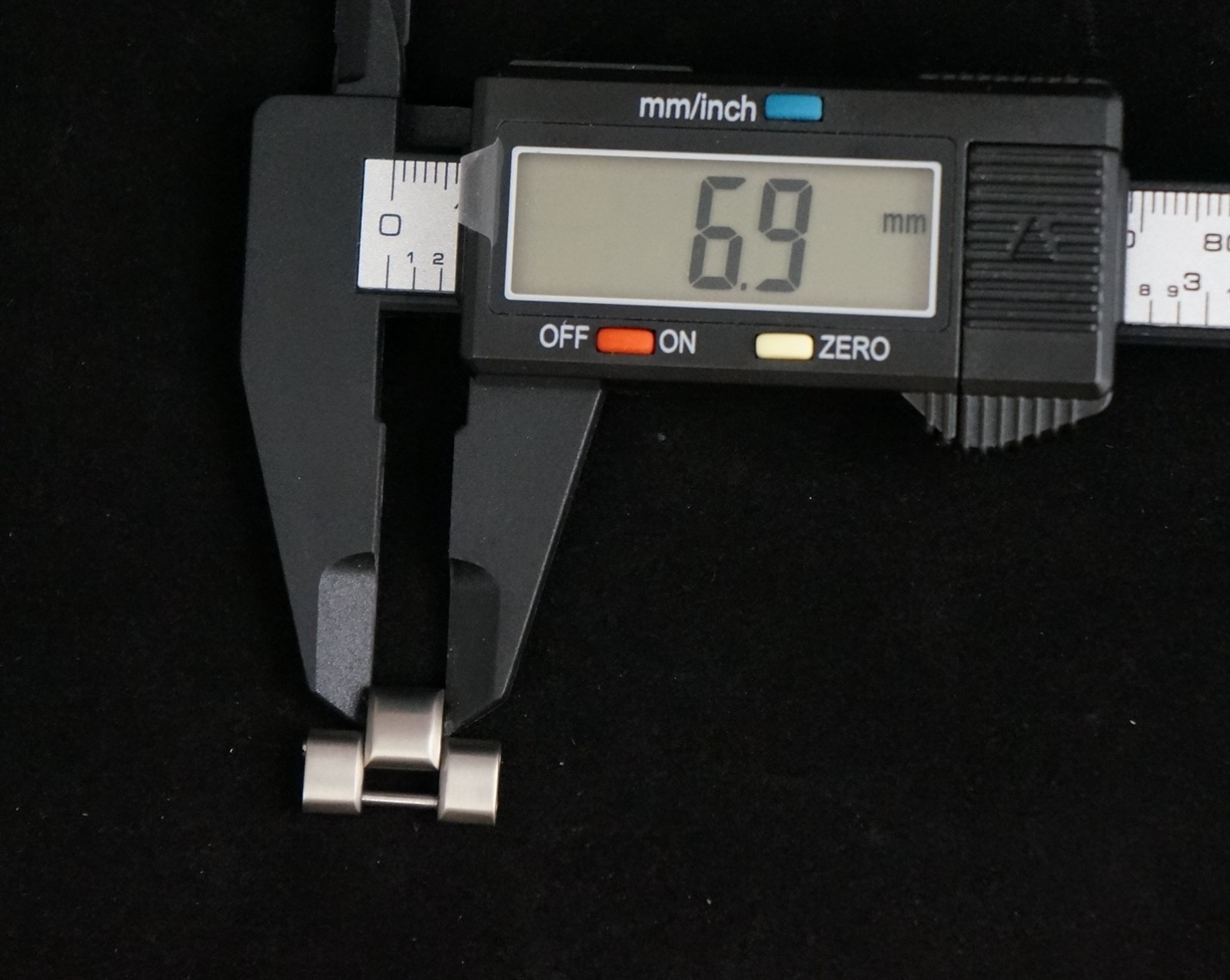 Genuine BREITLING AEROSPACE TITANIUM LINK WATCH LINK – 18MM SWISS MADE 17.9MM
