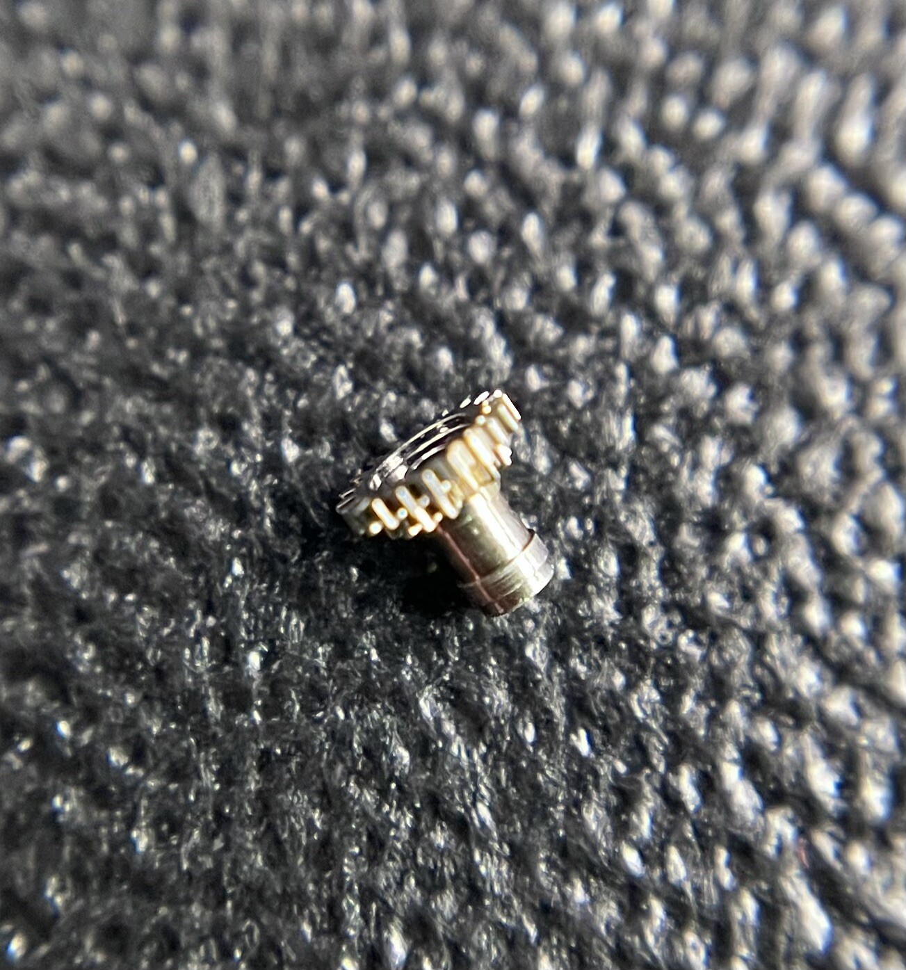 Audemars Piguet 31080 Driver Cannon Pinion Assebled Height 2 mm Movement Part