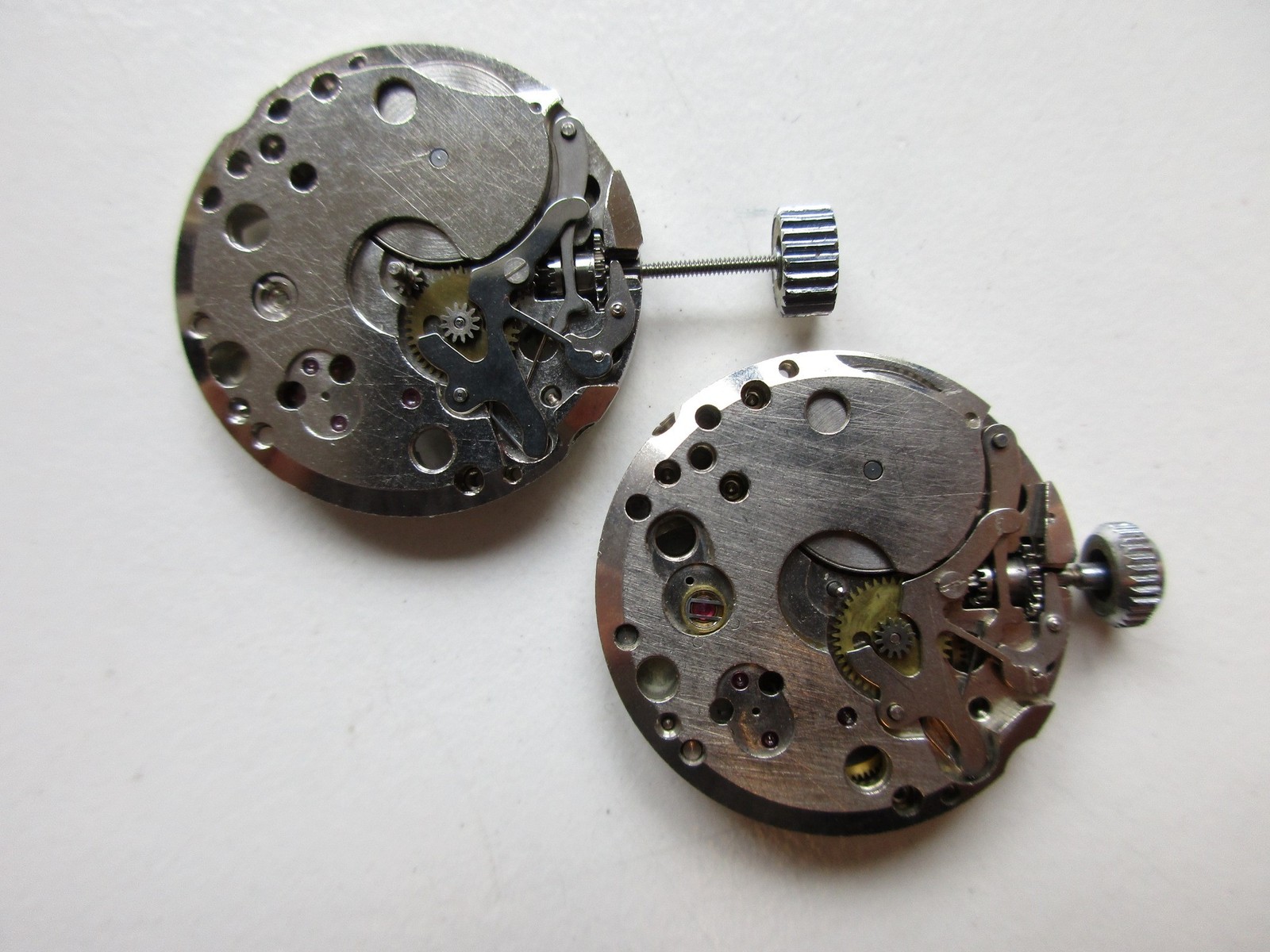 FE France Ebauche cal. 233-60 – two watch movements for use of parts