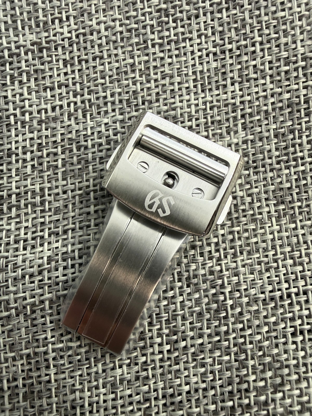 Grand Seiko Deployment Buckle 16mm Clasp D-Buckle XGN00116 SBGY007