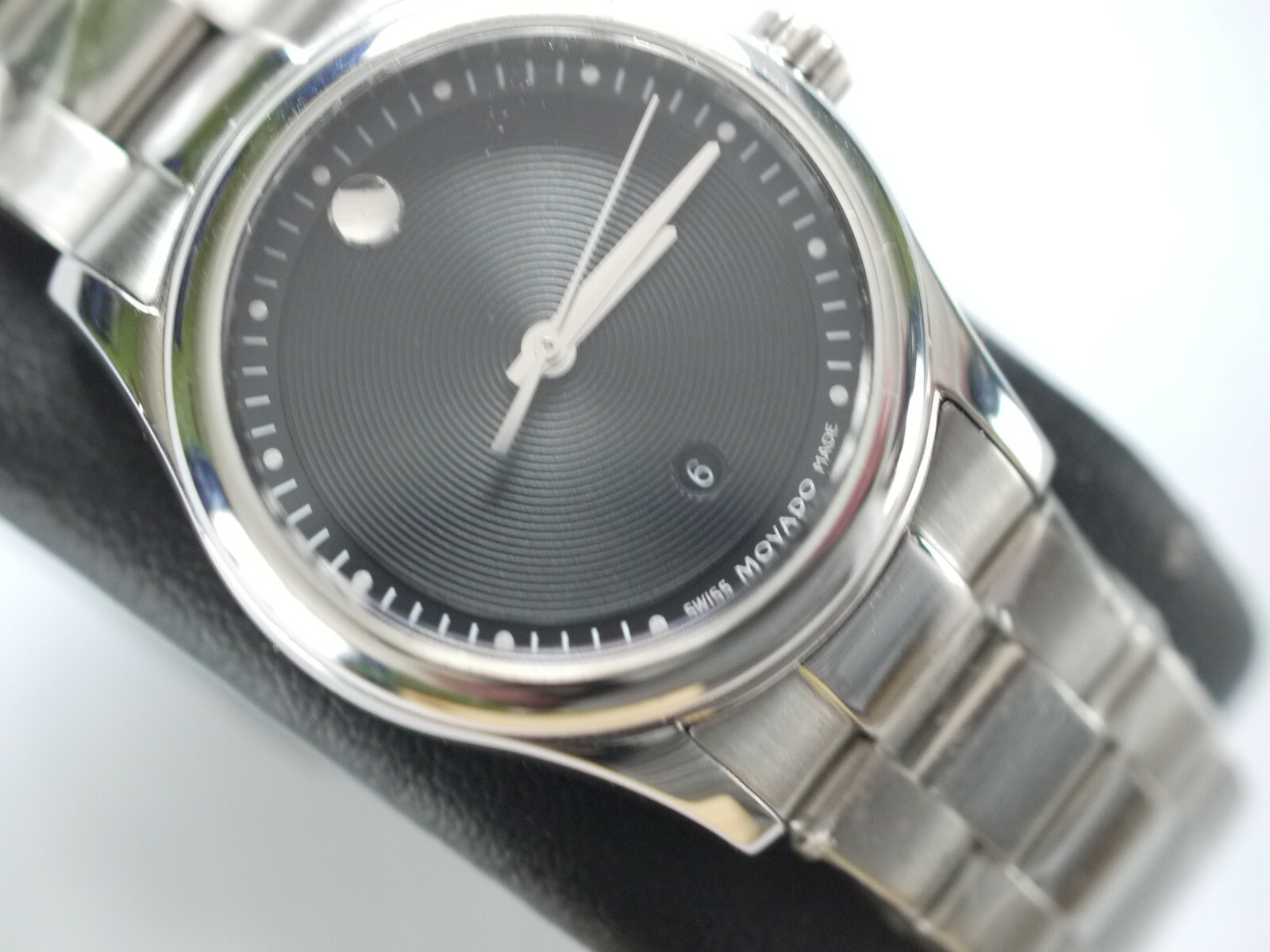 Movado Sportivo Lady Diamond Bezel Black Dial Ø28mm Ref.10883211-it works -super