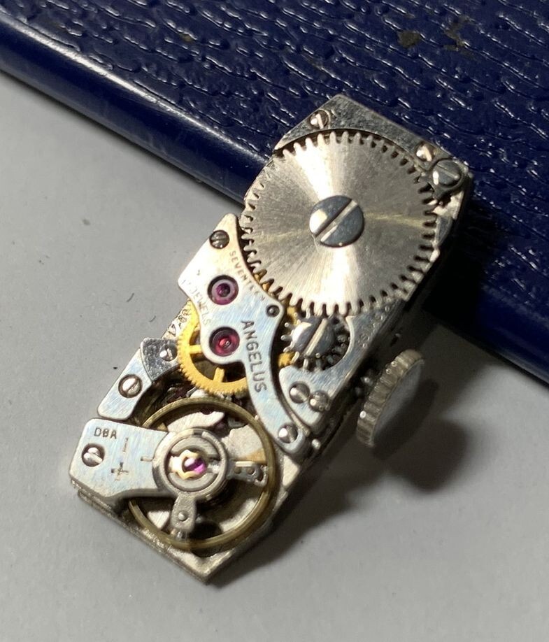 1950s Angelus Watch Co Ladies 17J Swiss Baguette FHF 59 Movement Dial Hands RUNS