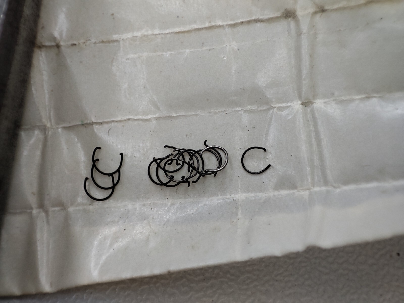 mix watch parts 132, 2768, ut 6310, as1203, catting 66, st 69, 25 others (rust)