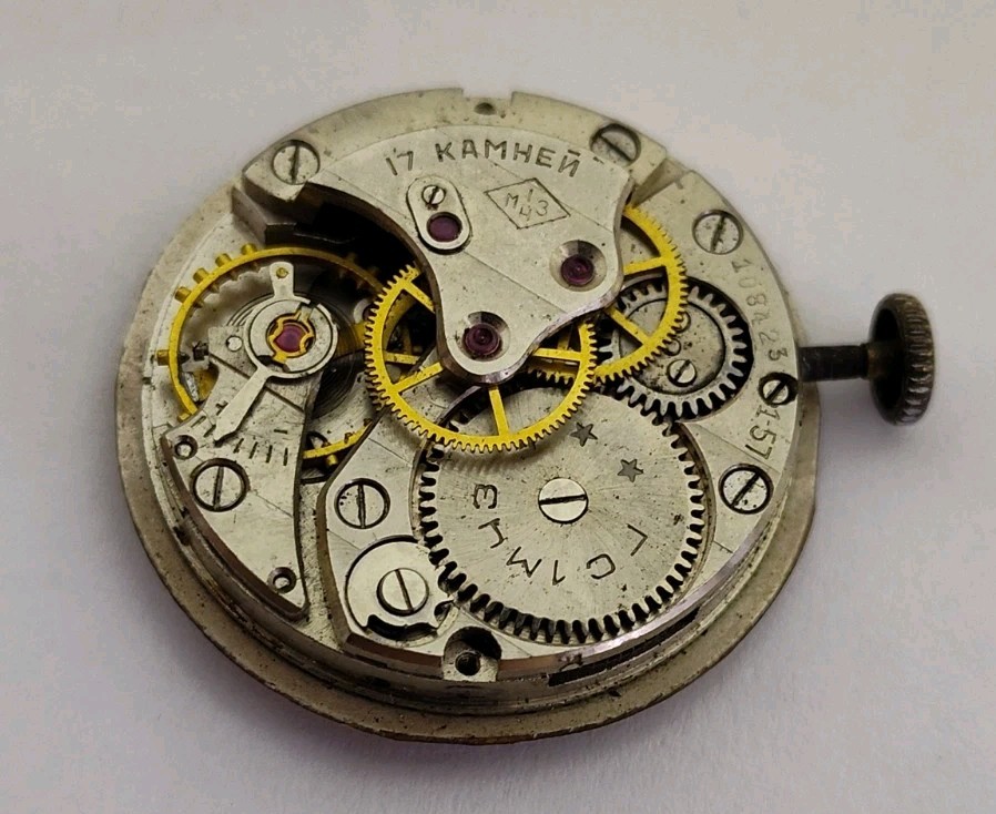 Vintage 1970s Pobeda Victory Watch 15 Jewel 2608 Mechanical Movement USSR Made