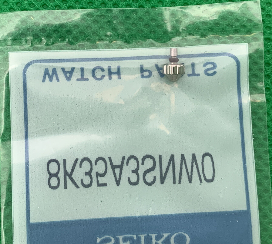 SEIKO crown 8k35a3snw0 Sealed Original New Old Stock. 1e-8k R