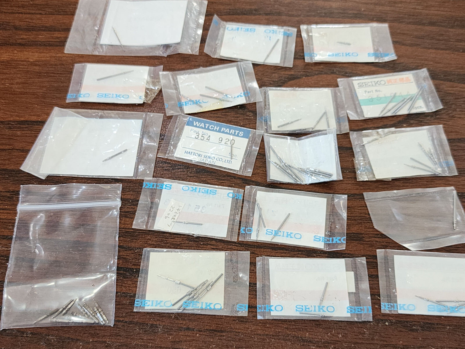Large Assorted Seiko stem 351 354 Lot Watchmaker Unsorted 1970 1980 1990