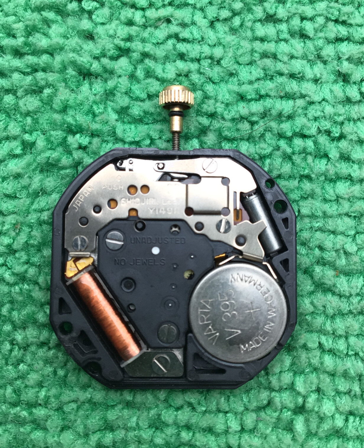 Shiojiri Y149A Watch Movement With Stem And Crown, Calendar Date, NOS