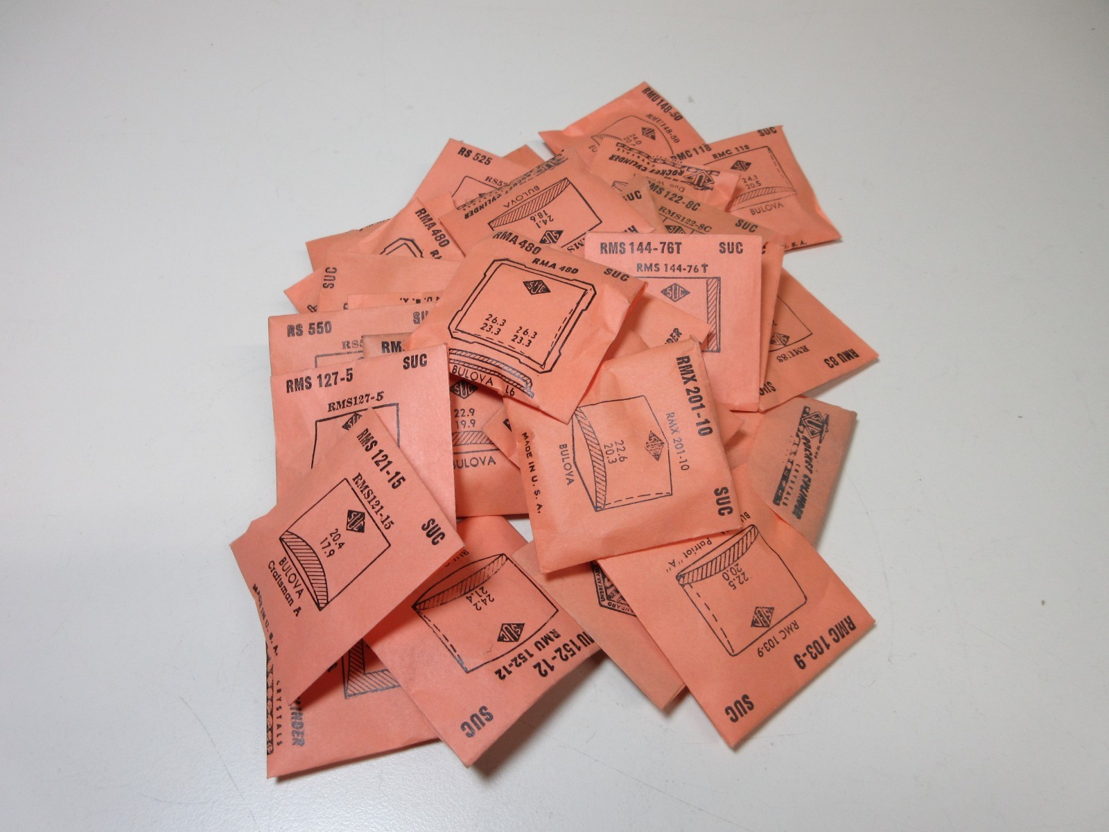 LOT OF SUC MENS FOR BULOVA WATCH CRYSTALS WATCHMAKER REPLACEMENT PARTS #23