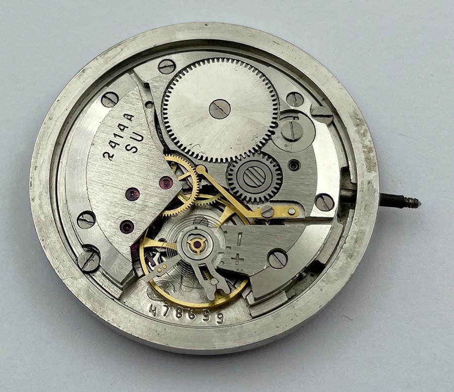 Vostok 2409A 17 JEWELS MOVEMENT FOR MEN’S WRISTWATCH 100% working A902