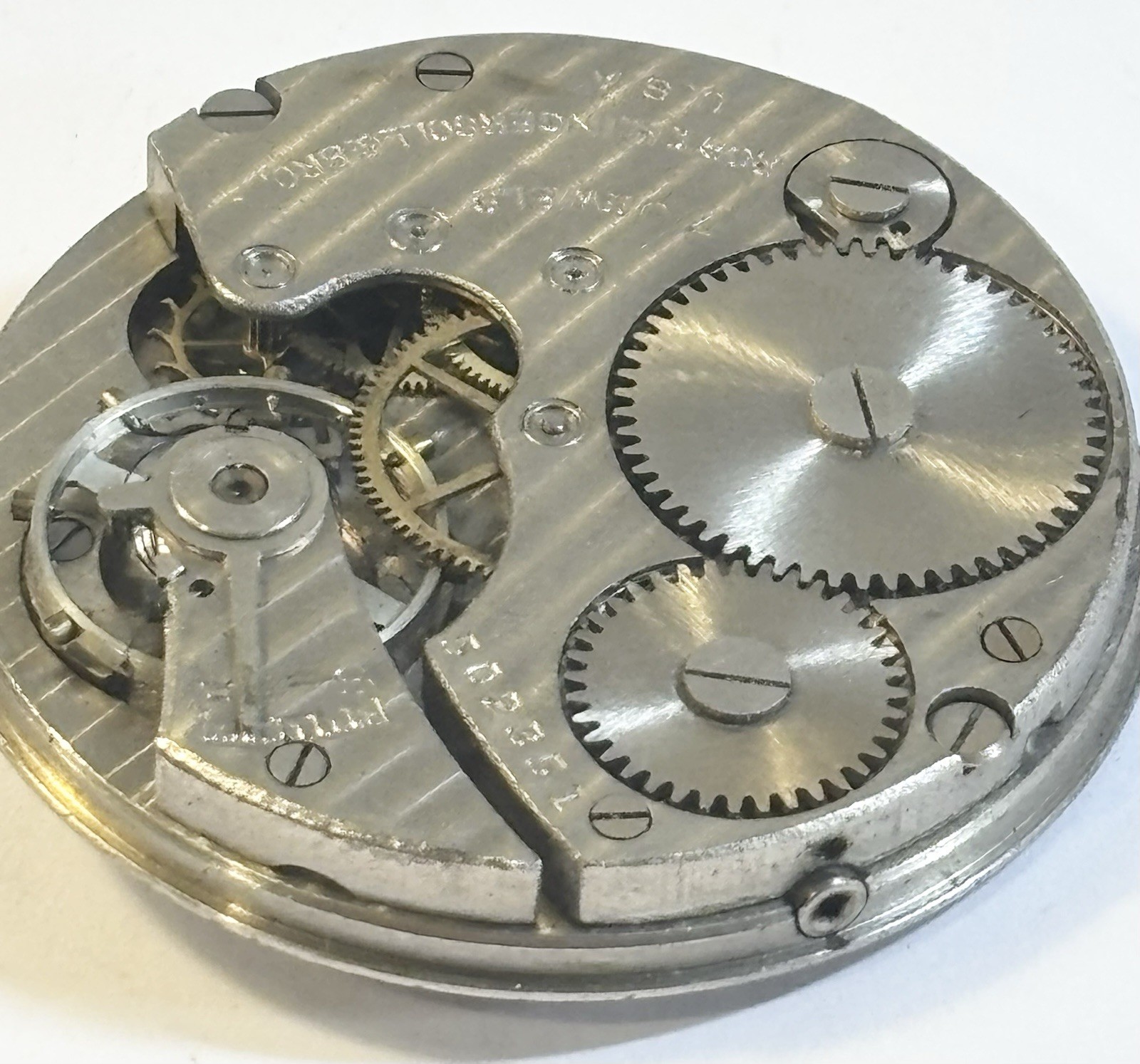 1917 Robt H Ingersoll & Bro Reliance Pocket Watch Movement 10S 7J Broken Bal 42m