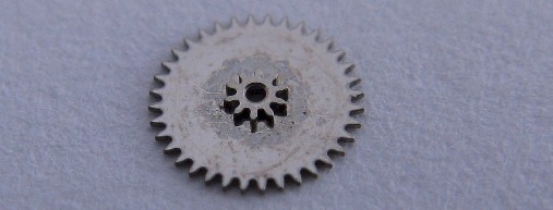 Cartier caliber 157 & 057 minute wheel part #260