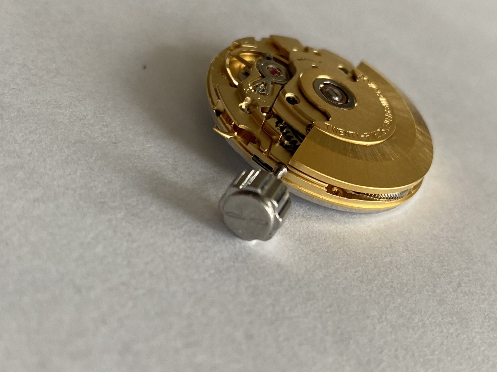 NOS GENUINE ETA 2824-2 AUTOMATIC WATCH PART MOVEMENT 25 JEWEL SWISS MADE