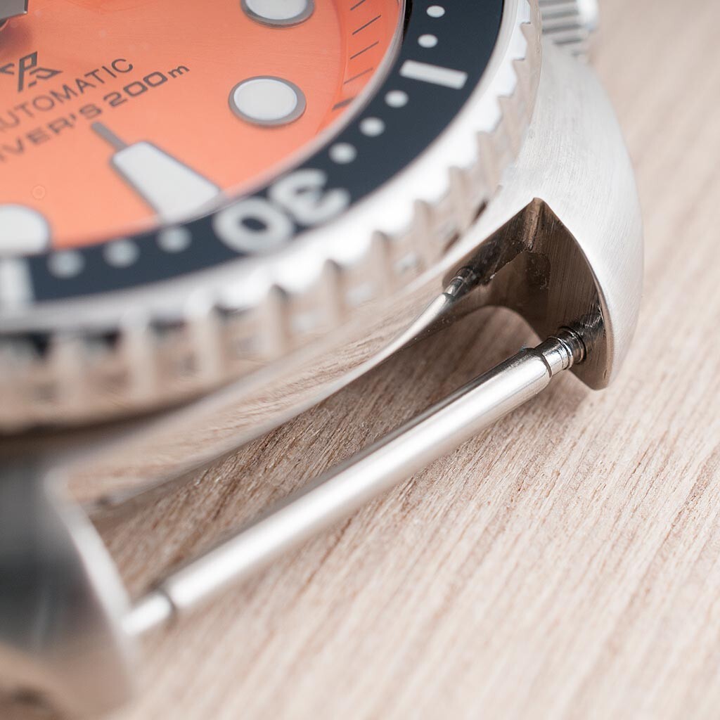 Thin Watch Spring Bars for Seiko Fat Lug Holes 1.1mm tips 1.8mm thick for straps