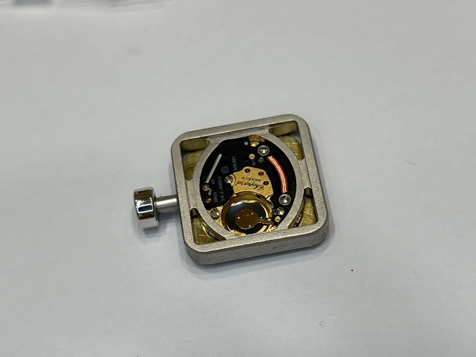 Chopard Geneve Gold Crown 18k & Movement & Dial & Glass Quartz Eta 976.001 Swiss