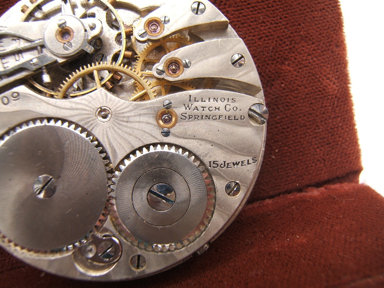 FA HENNINGER POCKET WATCH MOVEMENT & DIAL ILLINOIS WATCH CO 15J SIZE 12 AS IS
