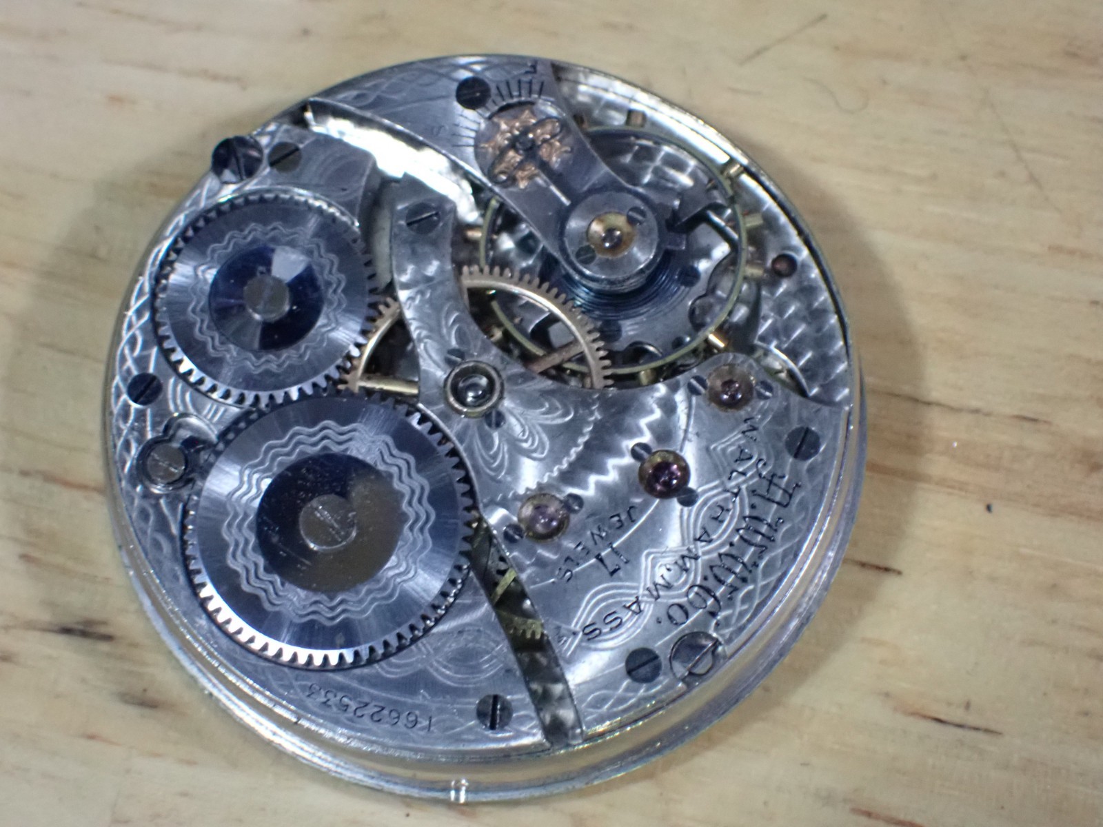 1908 Waltham 17 Jewel Grade 615 Manual Pocket Watch Movement good balance 16s