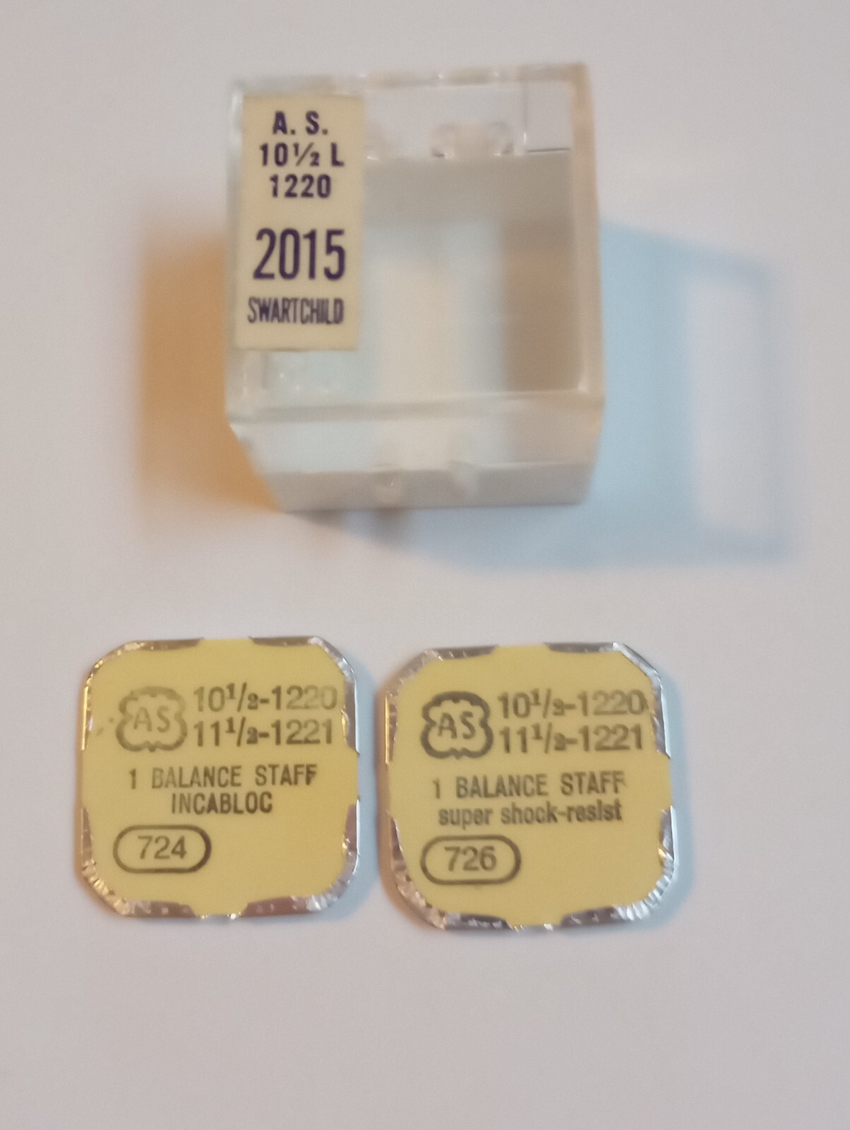 A Schild AS 10-1/2 – 1220 / 11-1/2 – 1221 #’s 724, 726