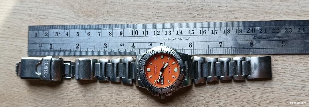 SEIKO KNIGHT RARE ORANGE SKXA61 7S26-01X0 U.S. MARKET 2006 JULY ALL ORIGINAL