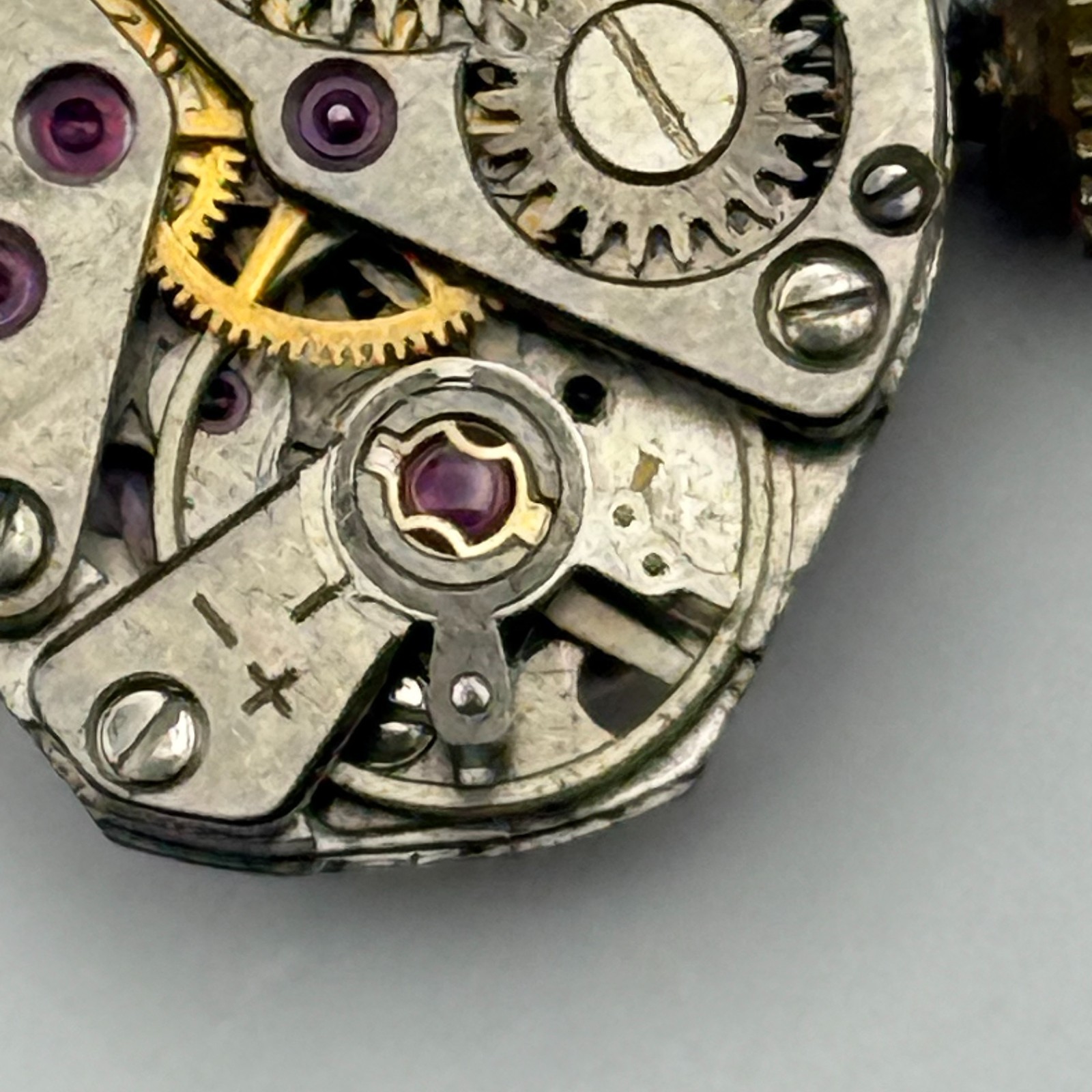 FHF 609 Watch Movement Rotary 17 Jewels Swiss Manual Wind Parts Repair 15.3mm