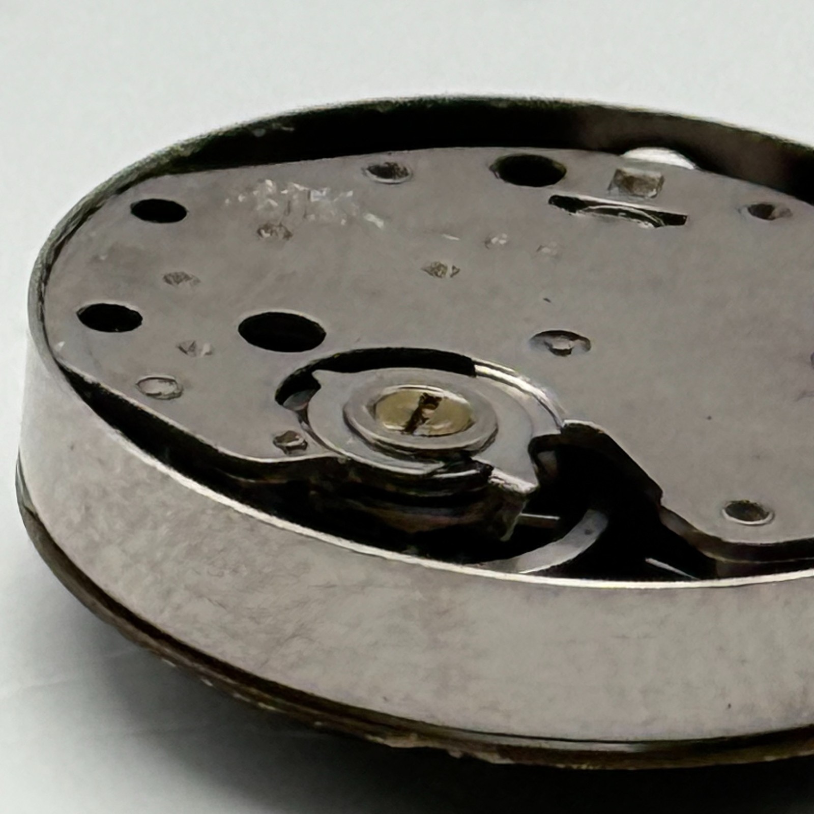 Timex 465 Watch Movement Great Britain Brown Dial Vintage Parts Repair 15.1mm
