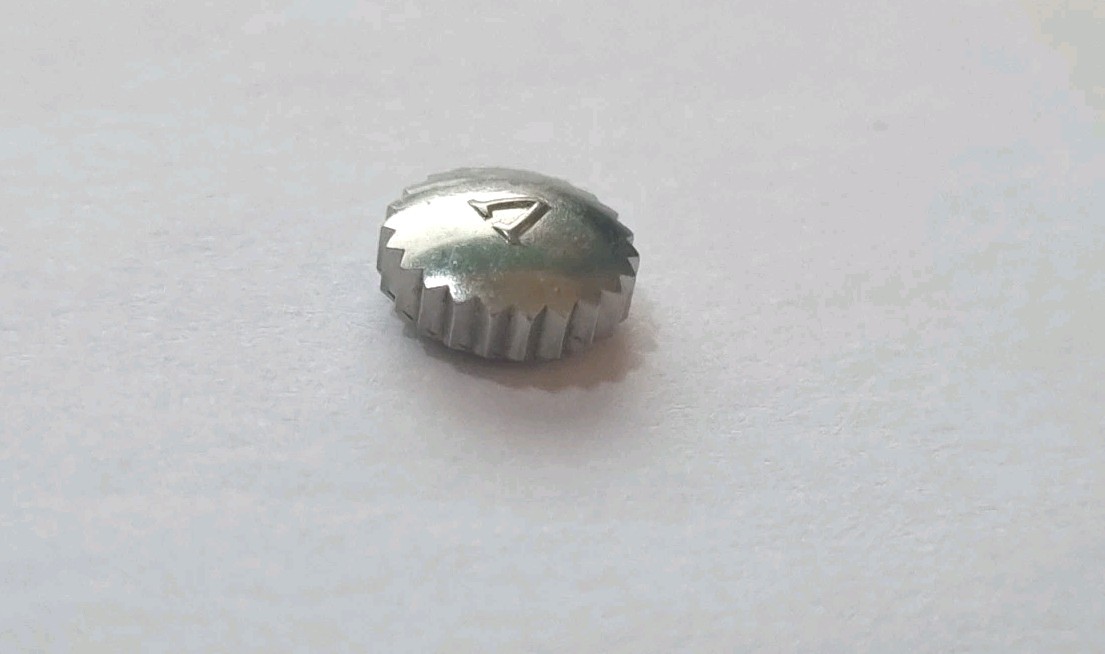 VULCAIN S/S WATCH CROWN 6.10MM DIAMETER X .90MM STEM THREAD X 2.50MM CASE PIE