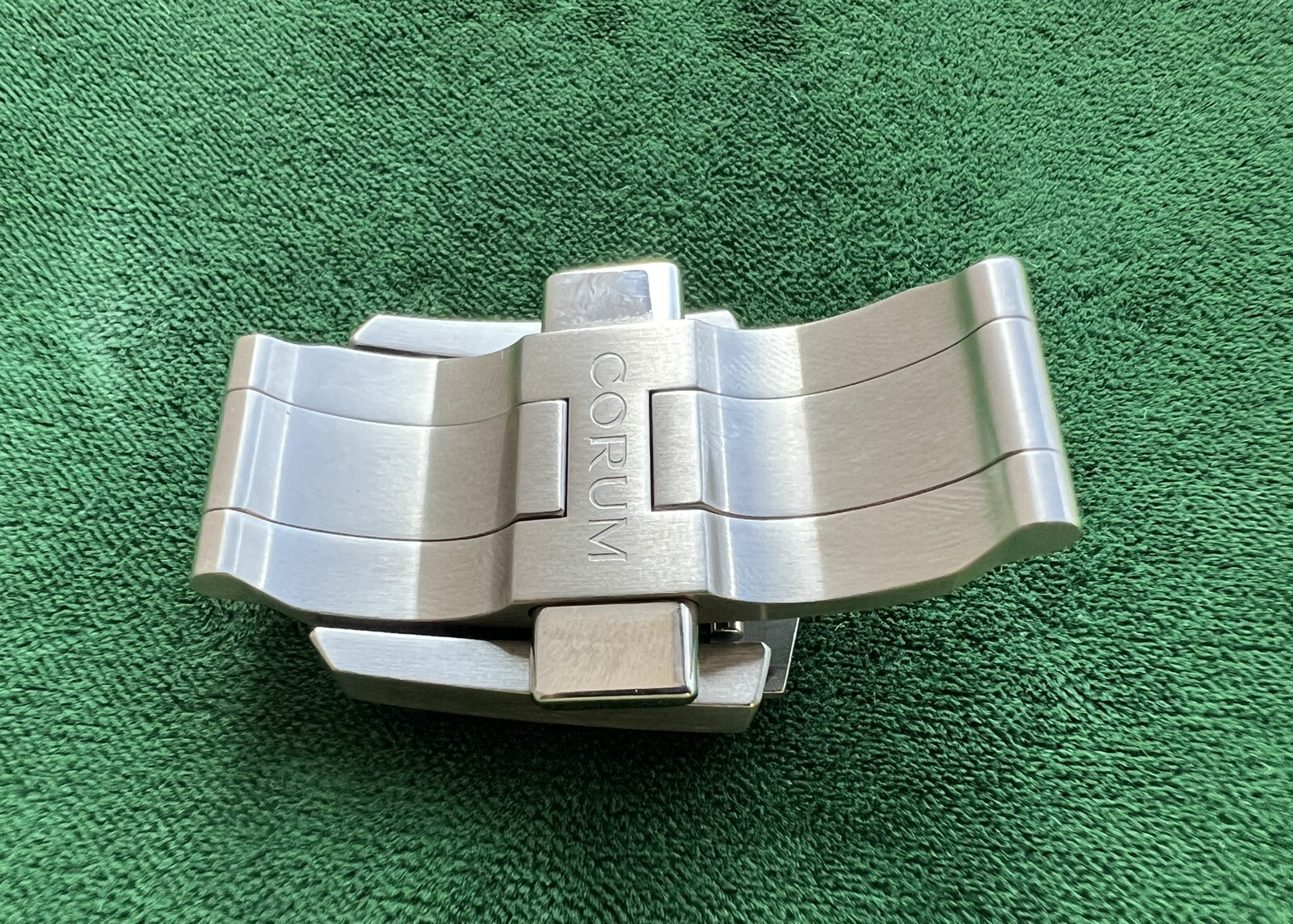 Authentic CORUM SS Deployment Clasp For Admiral Cup Mens Wrist Watch 18mm – #706
