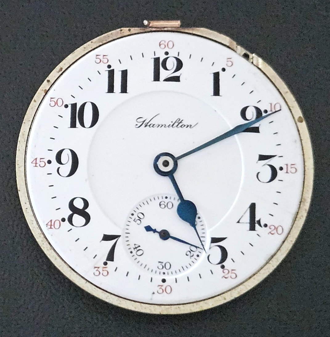 HAMILTON GRADE 992 5POS 16S 21J Watch Movement (BALANCE RUNS WHEN ROTATED) 105