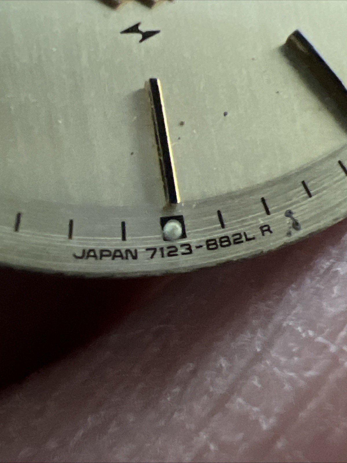 Genuine 🔥Vintage Seiko Quartz Champagne Dials. PRE-OWNED🍺