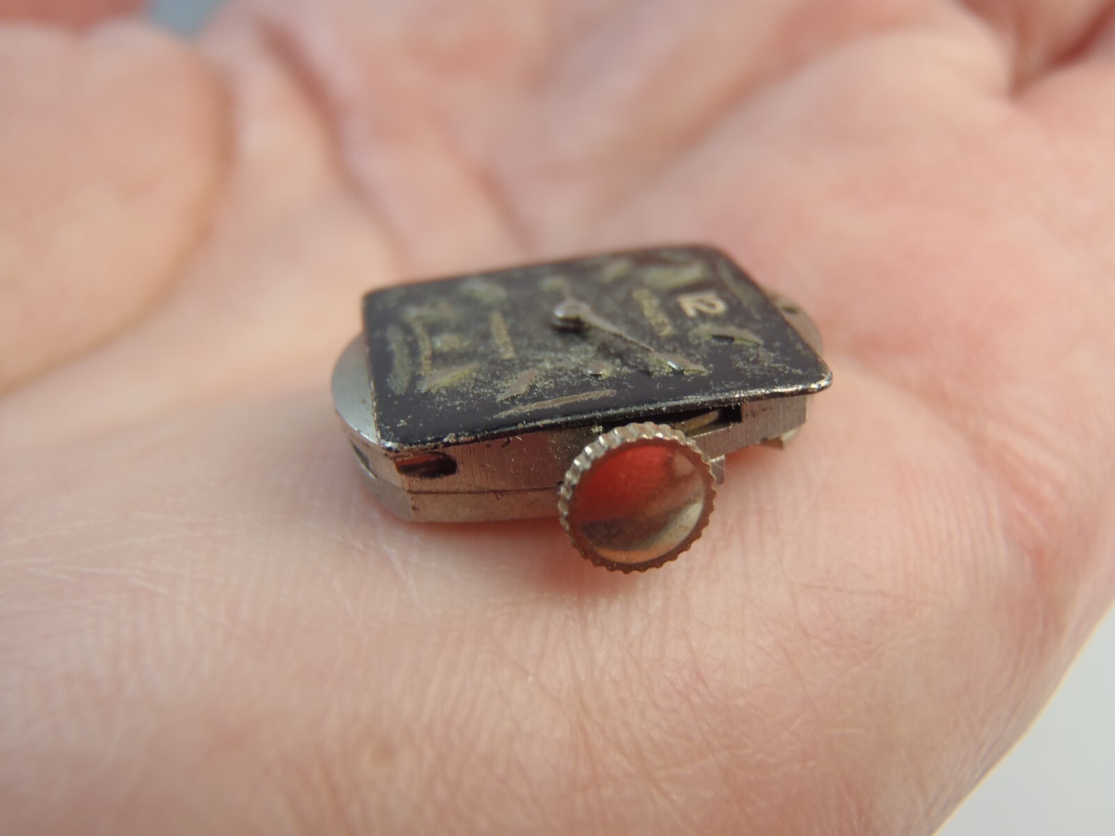 Gruen Precision 275 Watch Movement 17J Hand Winding for Repair or Parts