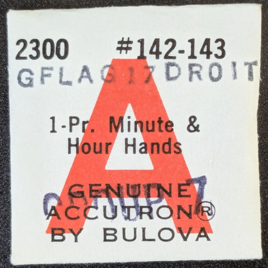 NOS Bulova Accutron Watch 2300 Pair Hand Hour Minute 142-143 Gold Flag 17 DROIT